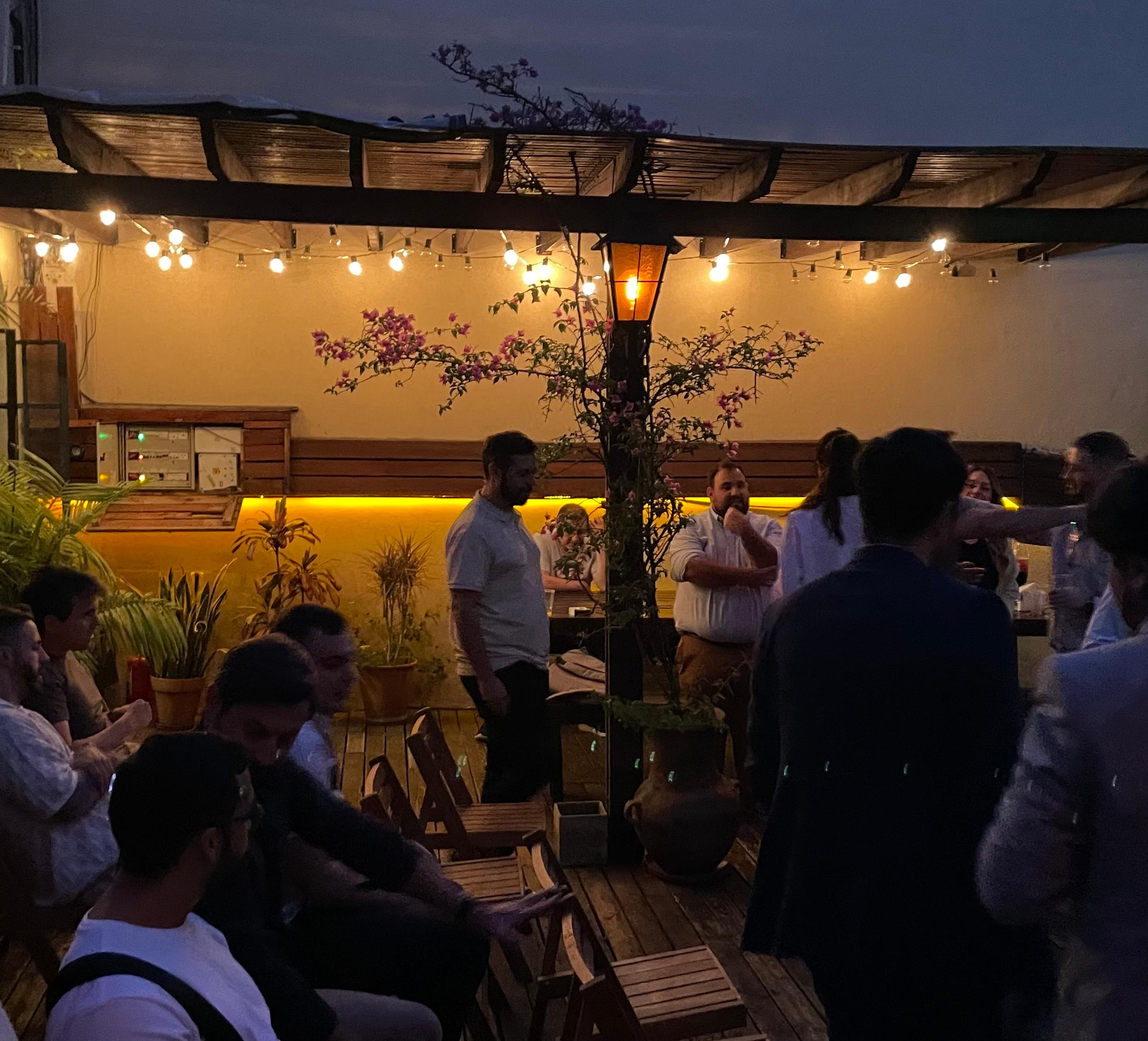 Business and Chat - Meet Up