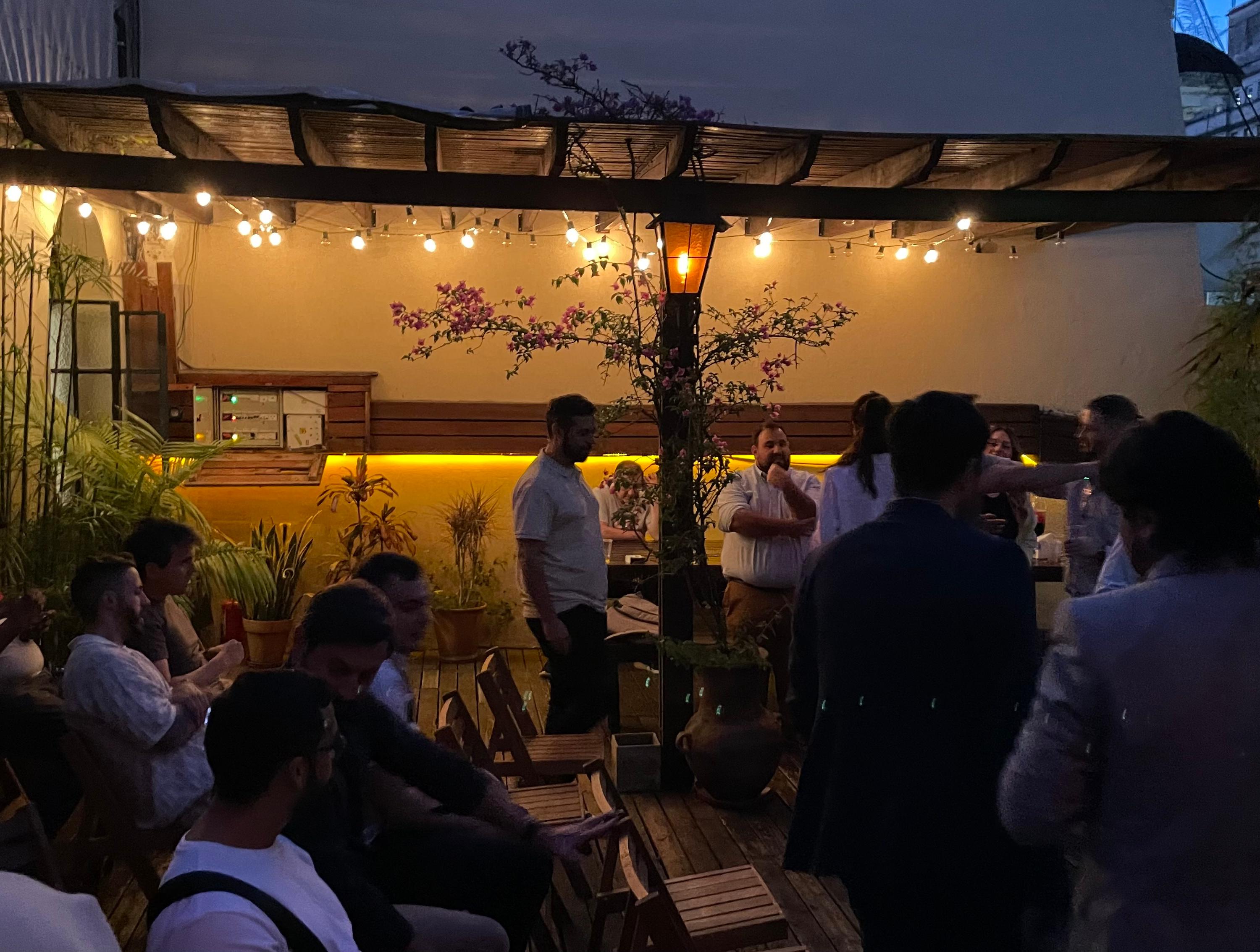 Business and Chat - Meet Up